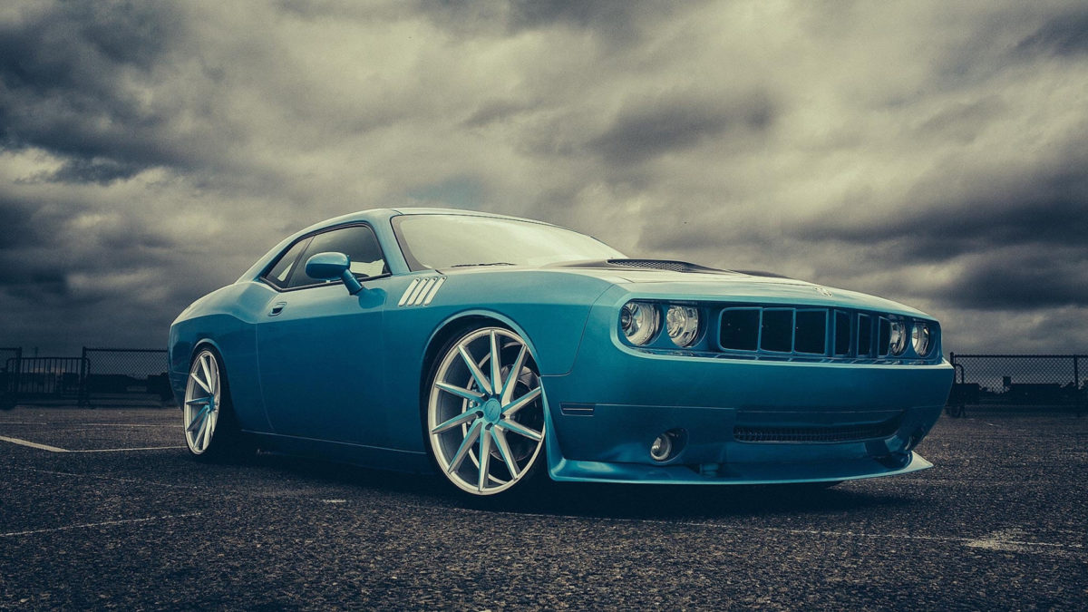 dodge-challenger-blue-vossen