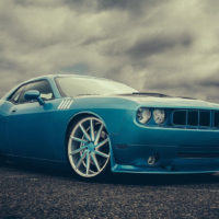 dodge-challenger-blue-vossen 